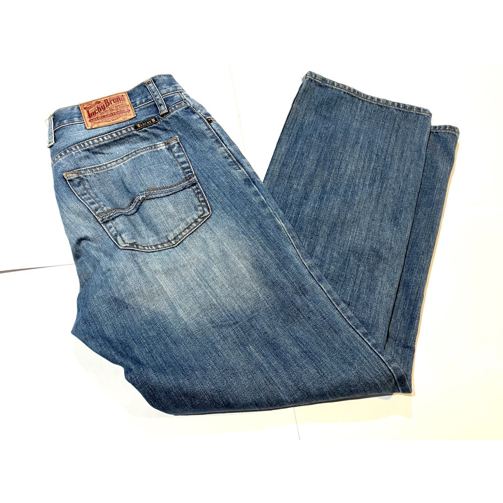 Lucky Brand Jeans Mens 32x31 Blue 181 Relaxed Straight Light Wash Faded Denim